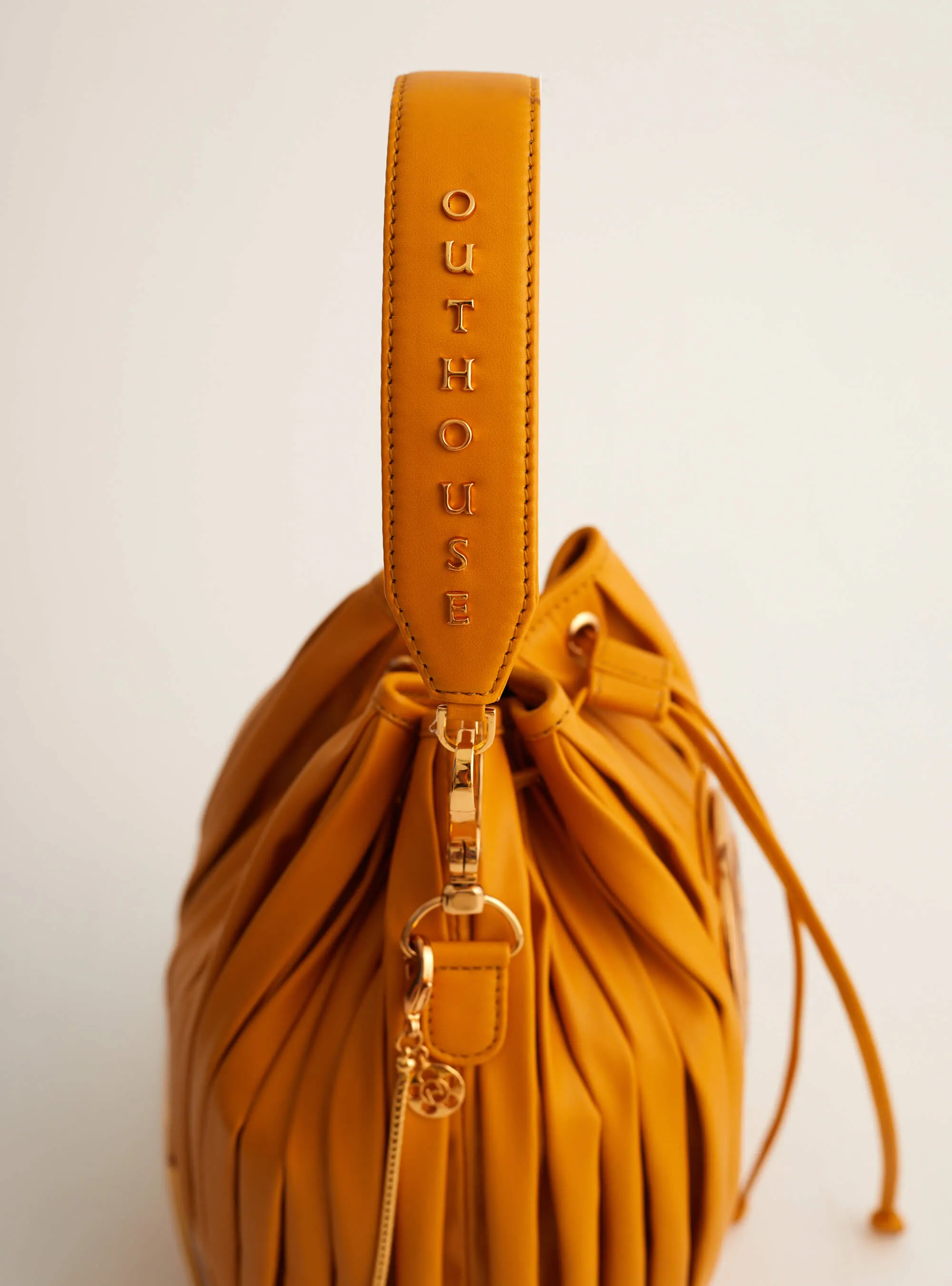OH Poppi Bucket Bag in Auker Yellow